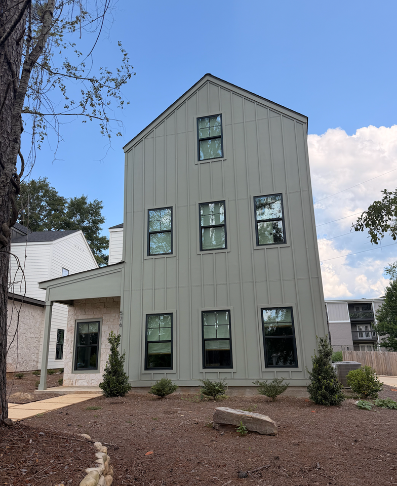 576 Pride Ave