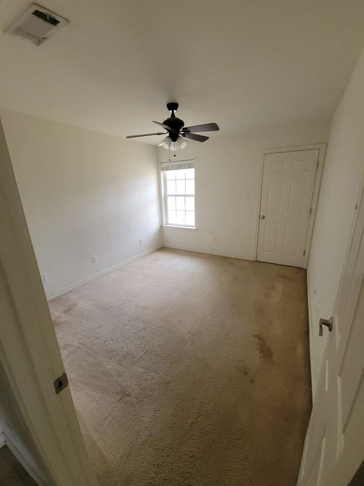 101B Mamie Ave - Photo 5 of 6
