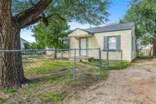 1402 Dunaway St - Photo 1 of 1