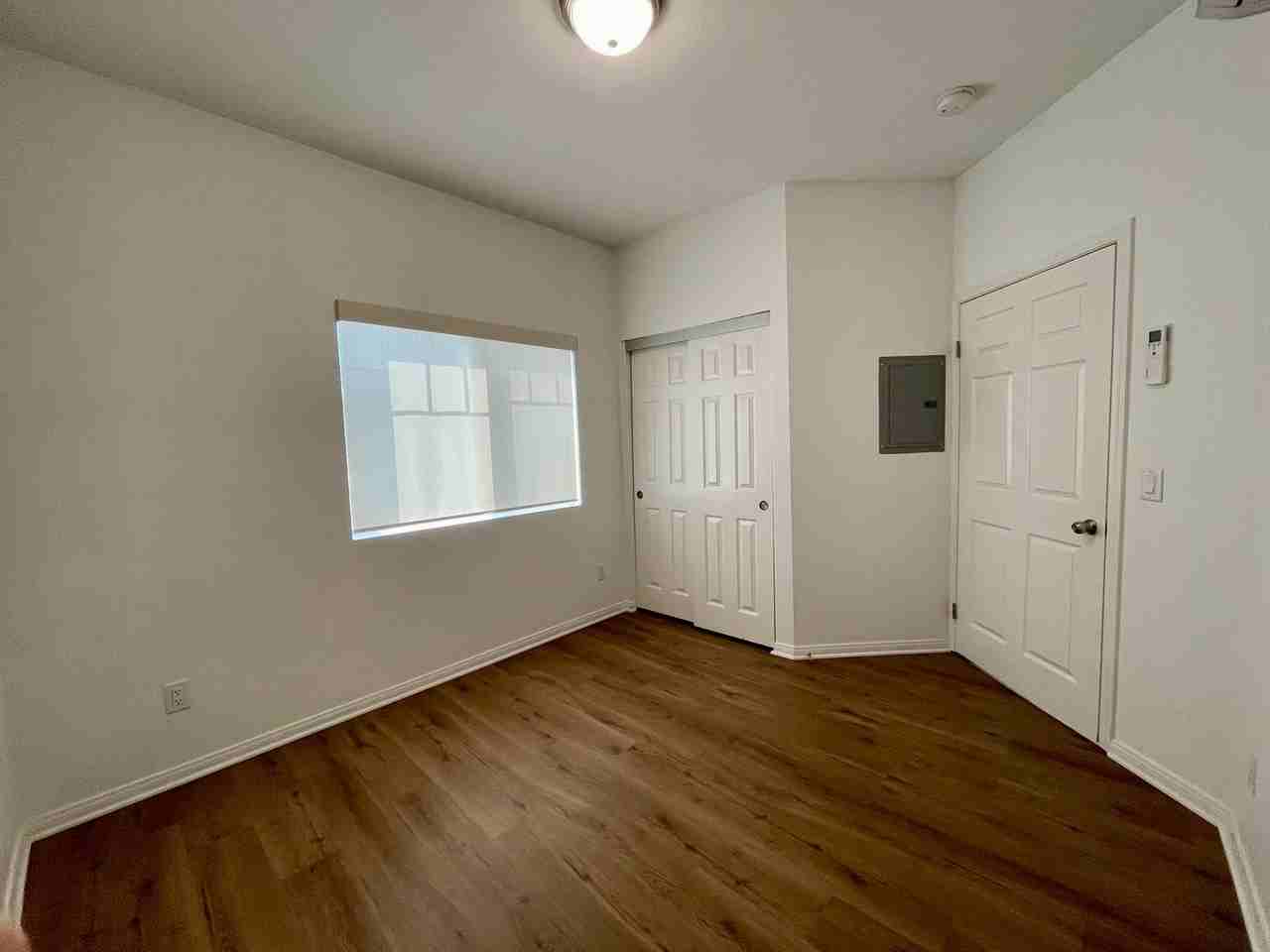 130 E Washington Ave - Photo 4 of 18