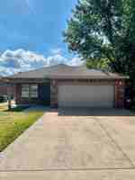 featured image of 1502 S Cleveland Ave