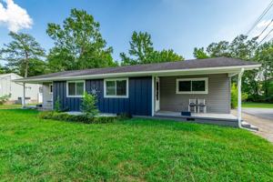 featured image of 726 W State Line Rd