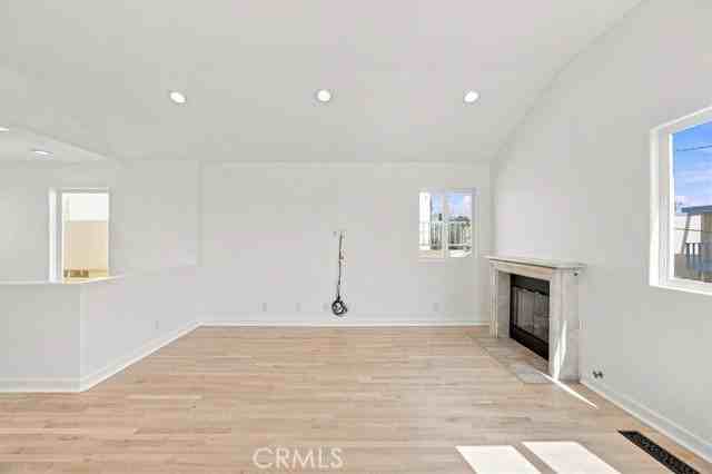 137 Lyndon St - Photo 7 of 8