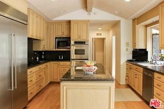 1079 Marilyn Dr - Photo 7 of 7