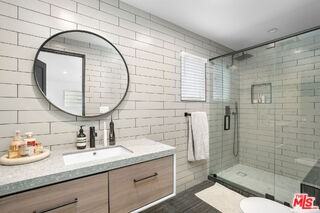 107 S Flores St #1-4 - Photo 7 of 8