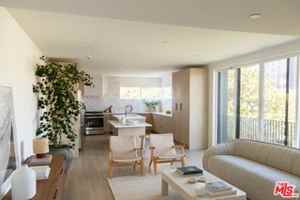 featured image of 6541 De Longpre Ave #1-2