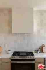 6541 De Longpre Ave #1-2 - Photo 3 of 8