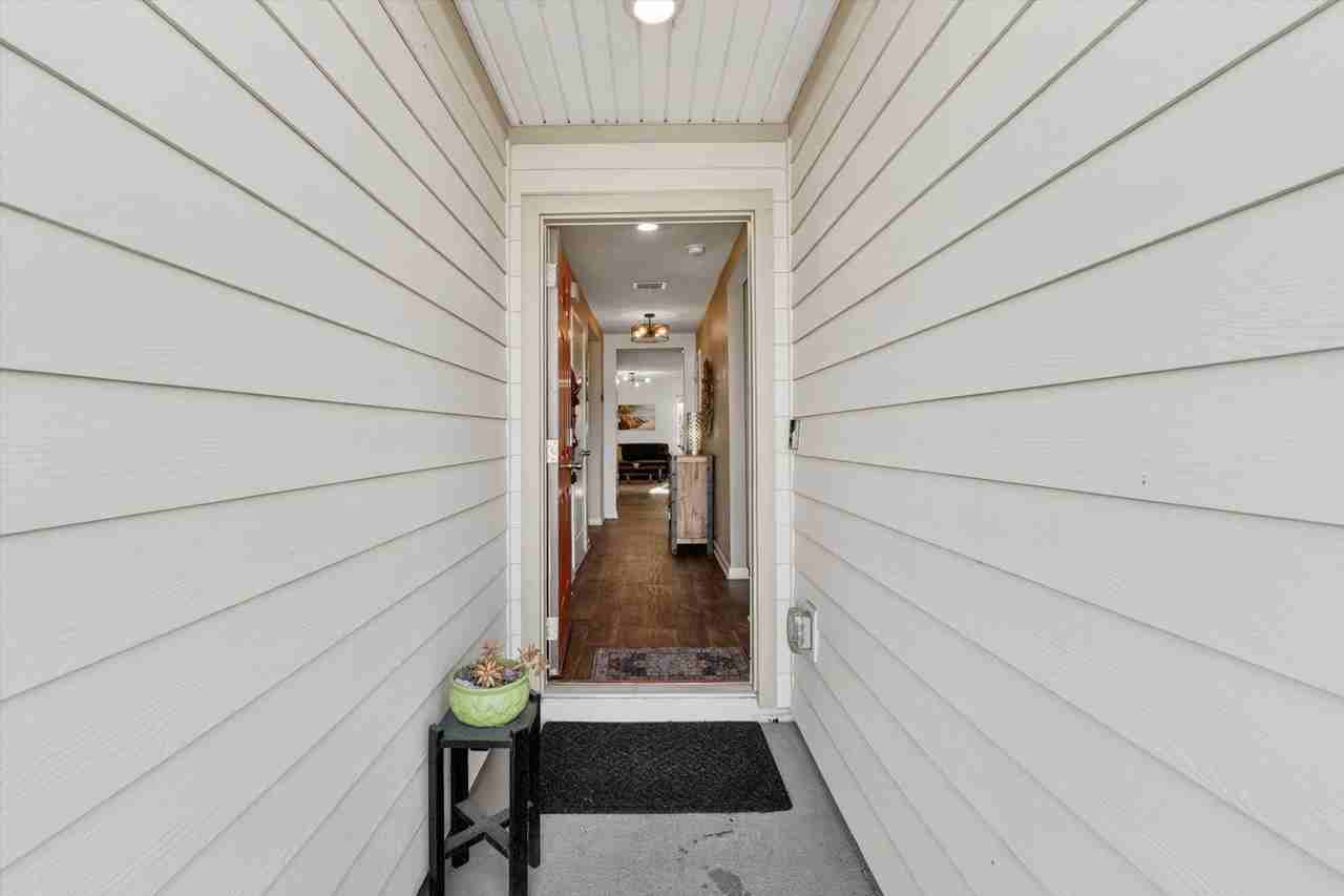 430 Falcon Ridge Rd #1 - Photo 4 of 50
