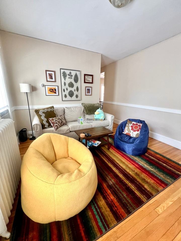97 Winthrop St - Photo 2 of 25