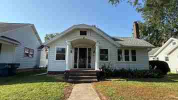 featured image of 1417 W Gilbert St