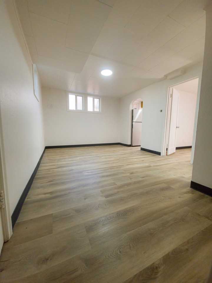 1460 Sage Ave #2 - Photo 3 of 7
