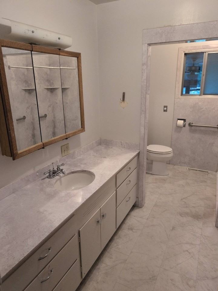 516 W Main St #1 - Photo 5 of 21