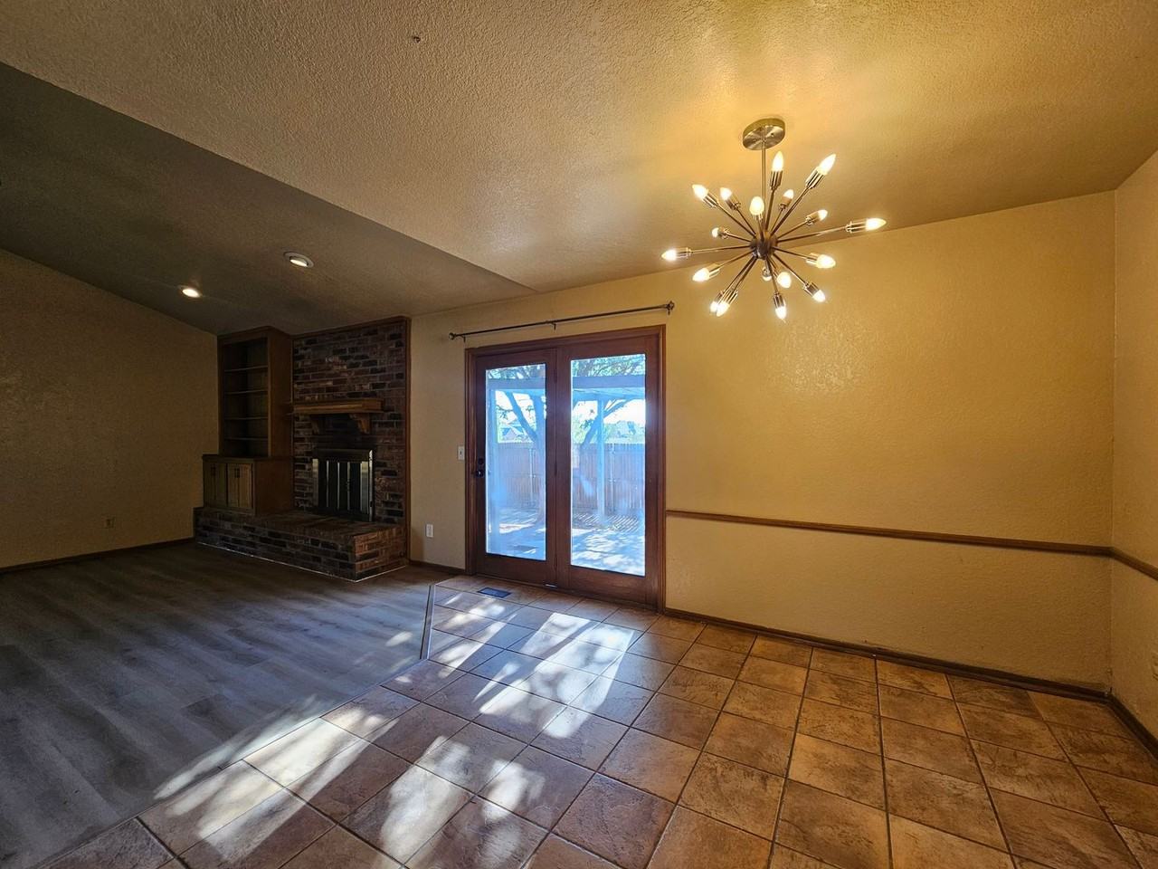 1204 Burkshire Ter - Photo 4 of 18