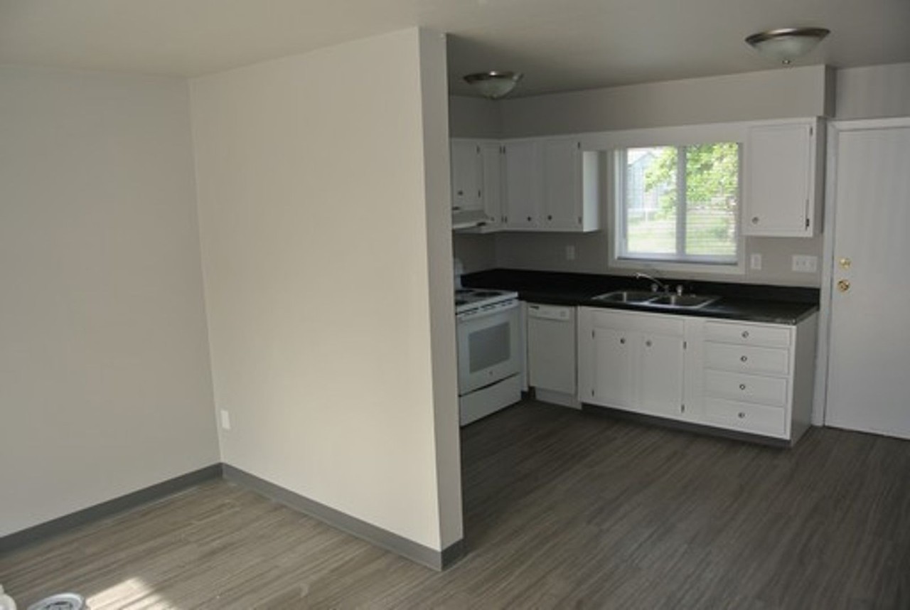 1810 South Main - Photo 2 of 9
