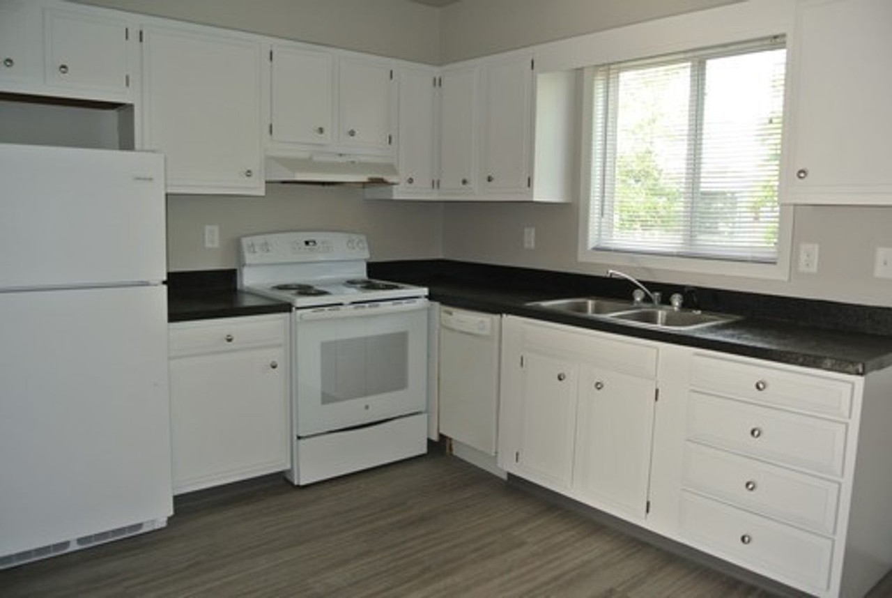 1810 South Main - Photo 7 of 9
