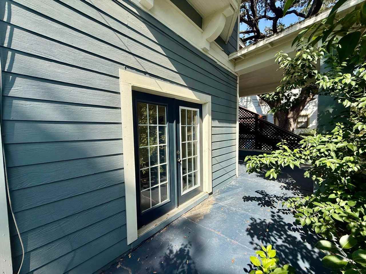 241 Post Ave - Photo 4 of 15