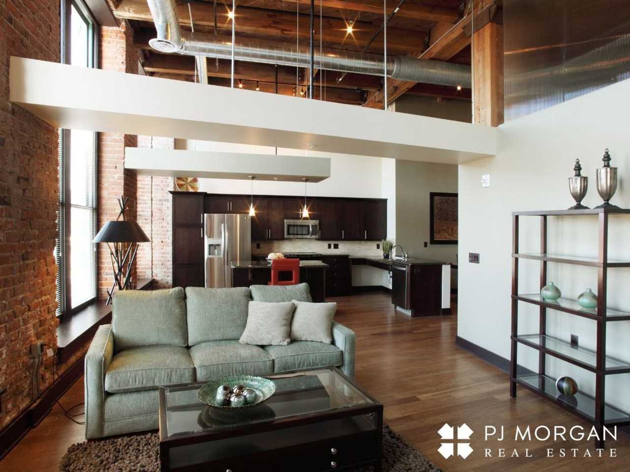 The Residence at Old Marketplace - Photo 3 of 25