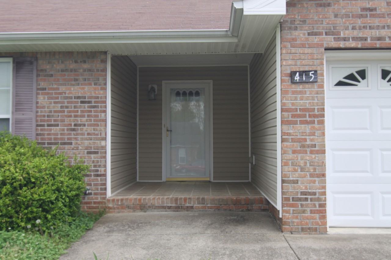 415 Faulkner Dr - Photo 2 of 21