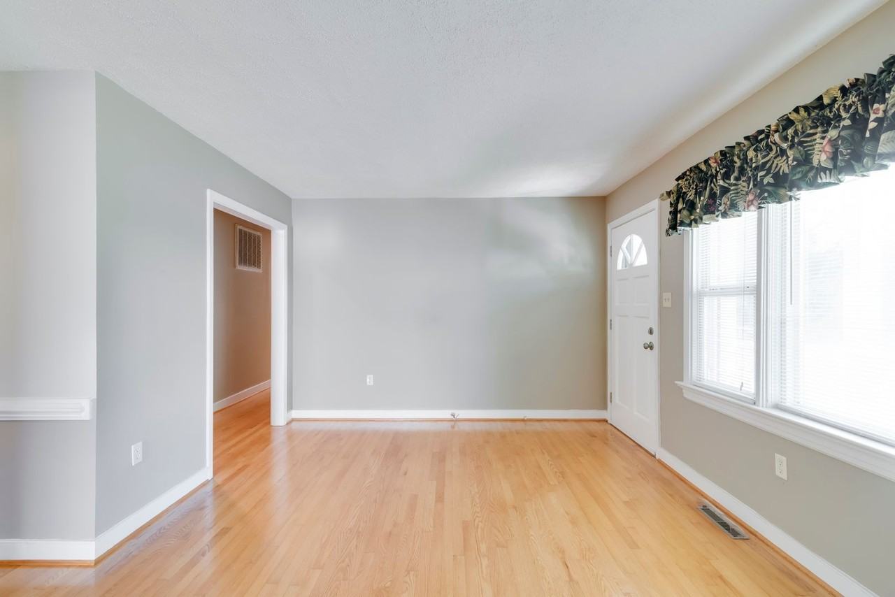 8406 Holly Hill Rd - Photo 2 of 19