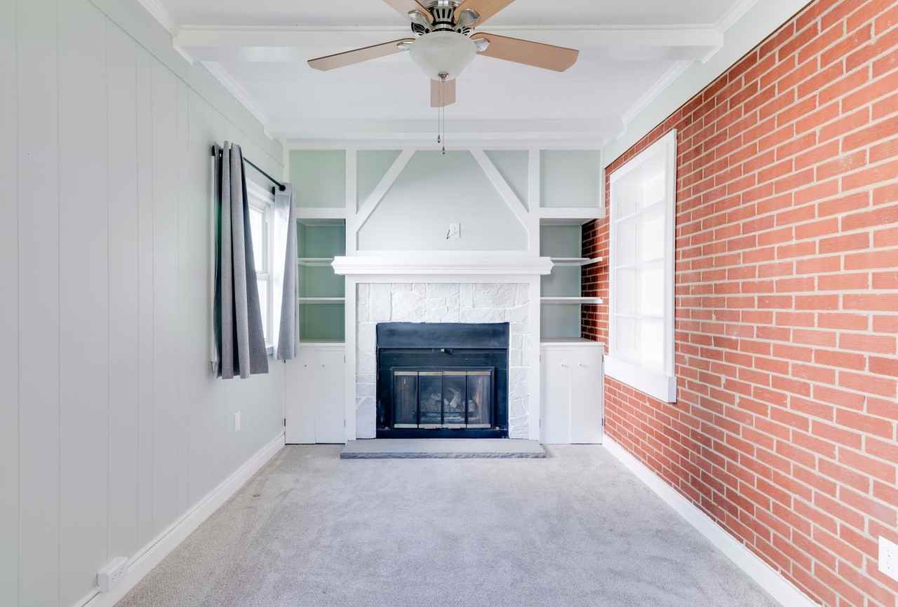 8406 Holly Hill Rd - Photo 7 of 19