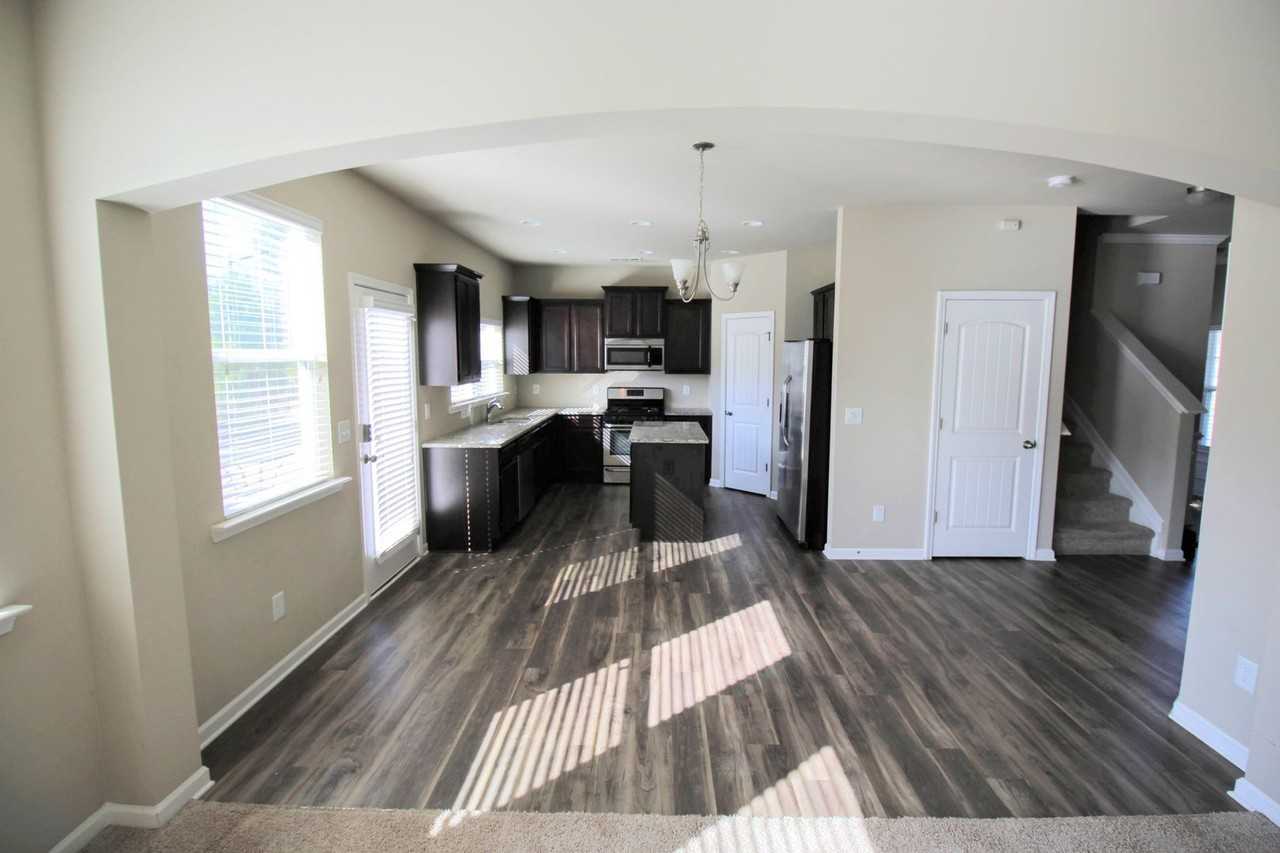 12 Crown Dr - Photo 4 of 20