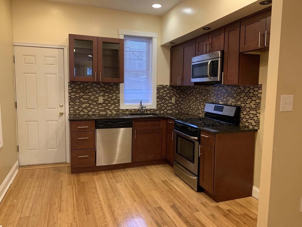 1545 N Newkirk St - Photo 3 of 37
