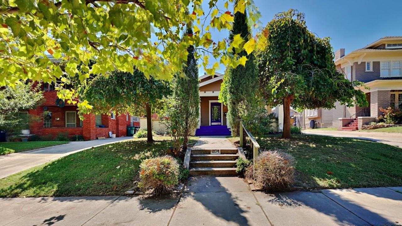 204 Nw 22nd St - Photo 5 of 24