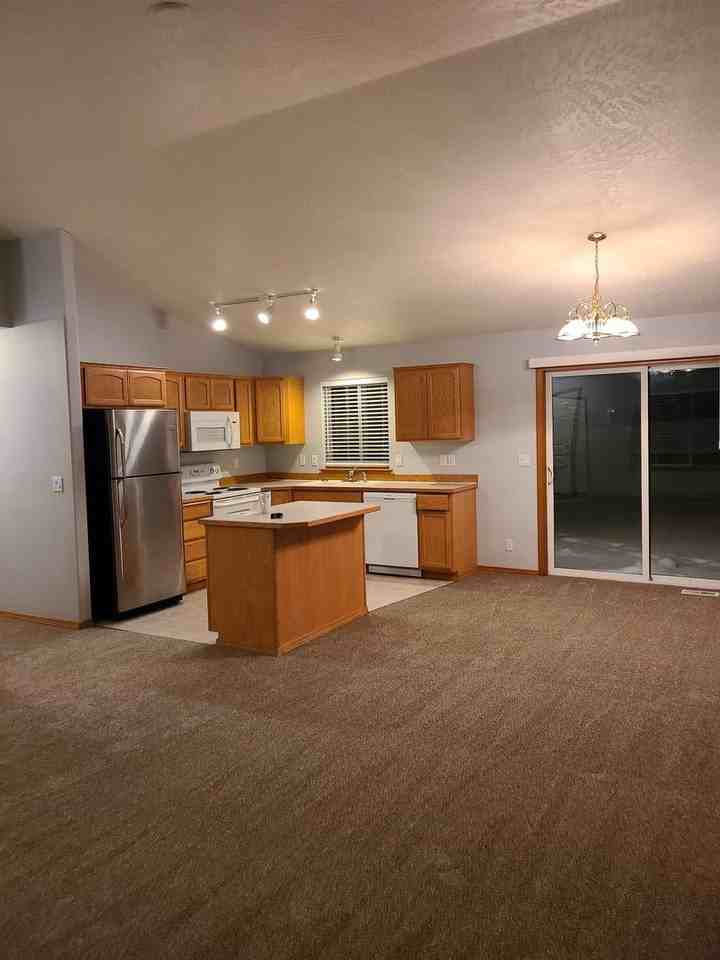 5027 W Lemonwood Ln - Photo 3 of 18