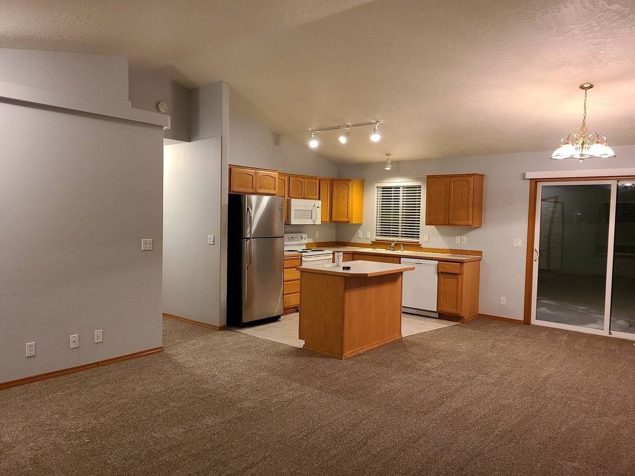 5027 W Lemonwood Ln - Photo 4 of 18