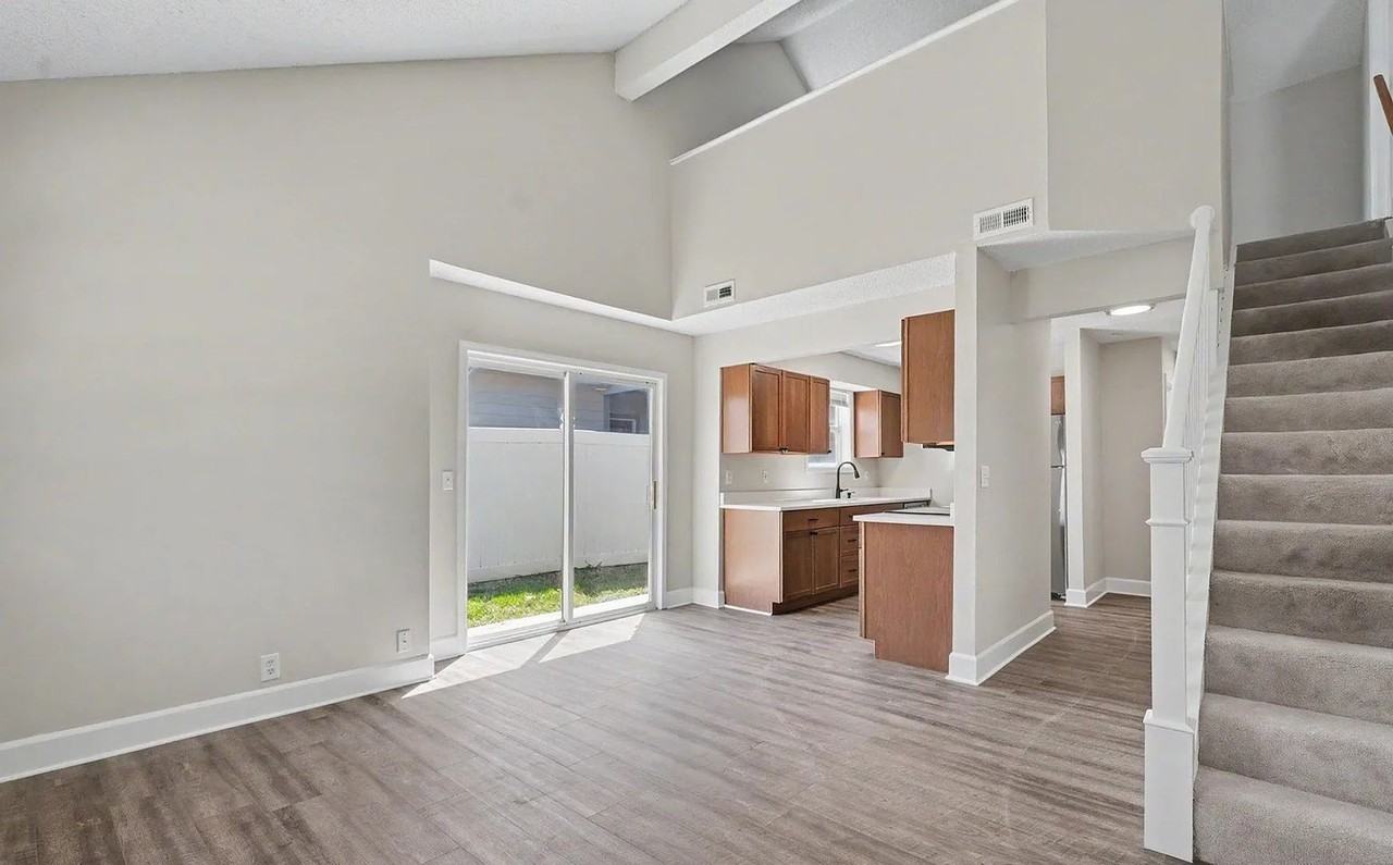 2527 Morningside Dr - Photo 4 of 22