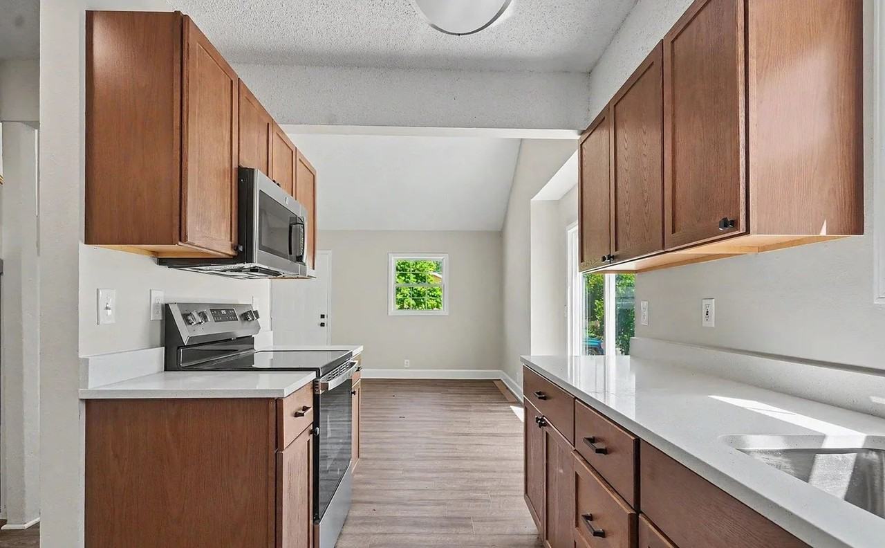 2527 Morningside Dr - Photo 6 of 22