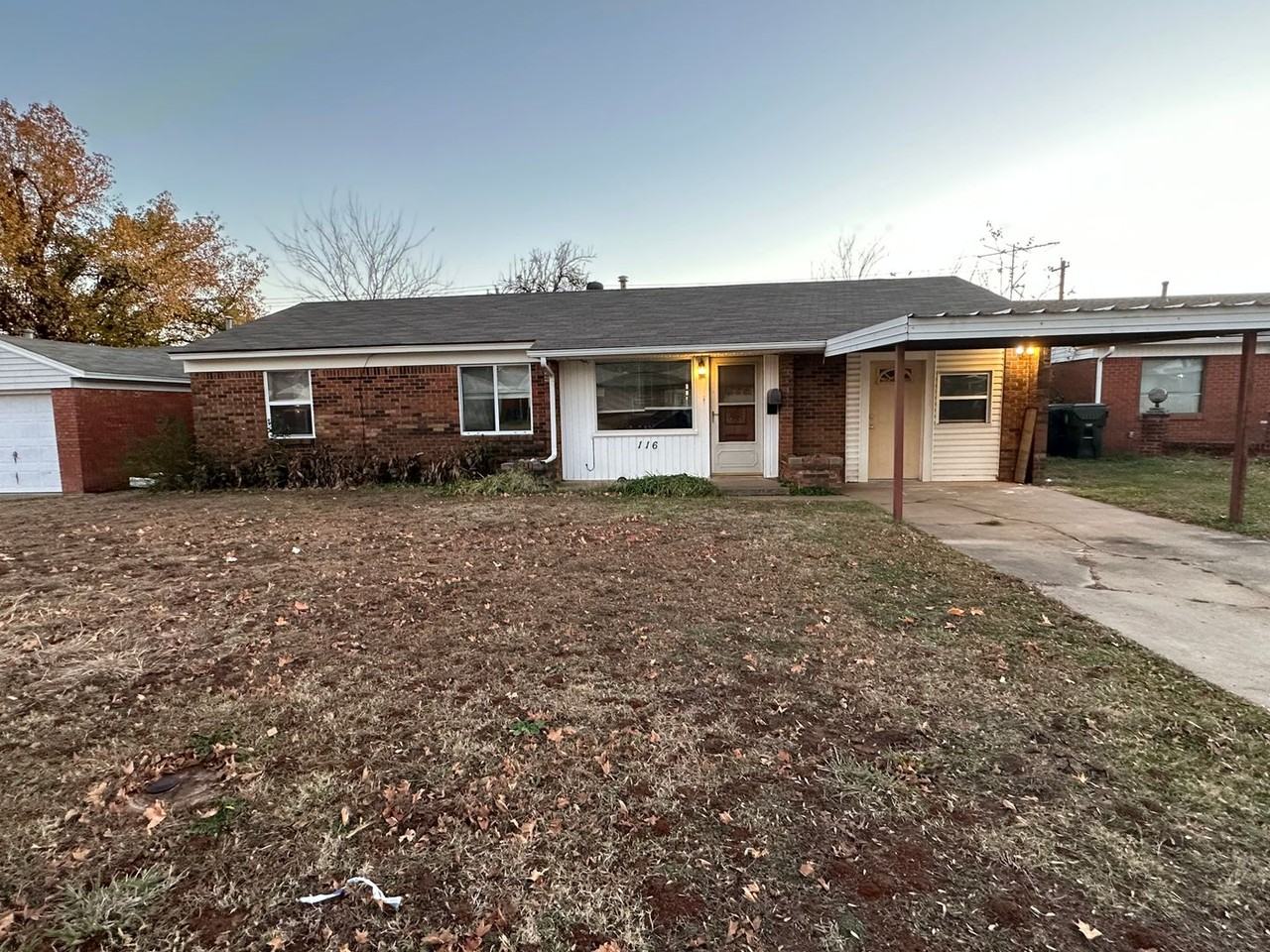 116 W Rose Dr