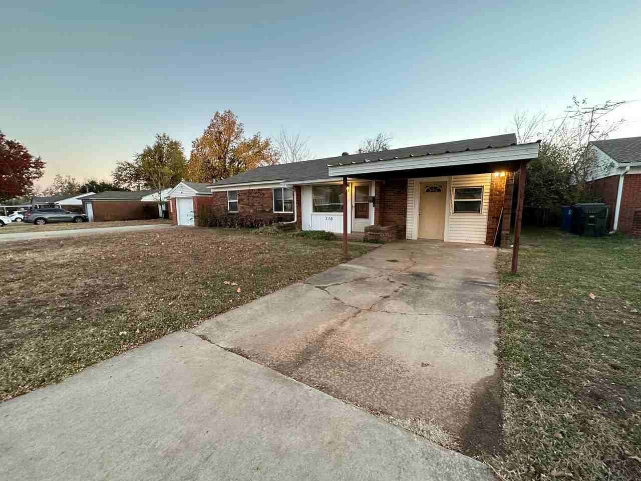 116 W Rose Dr - Photo 2 of 41