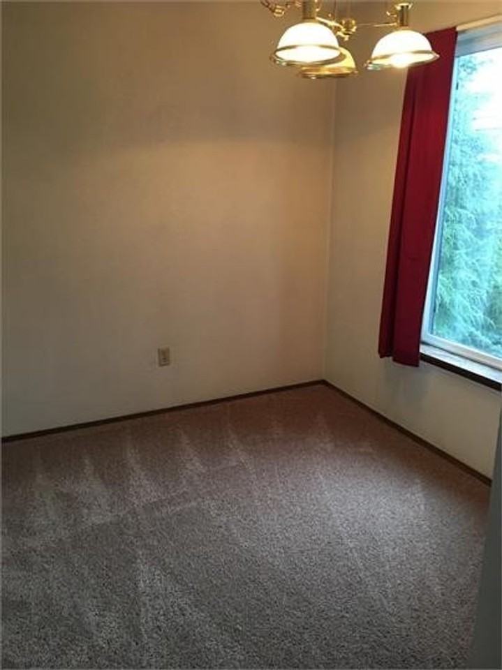 270 Se Barrington Dr Apt A203 - Photo 4 of 9