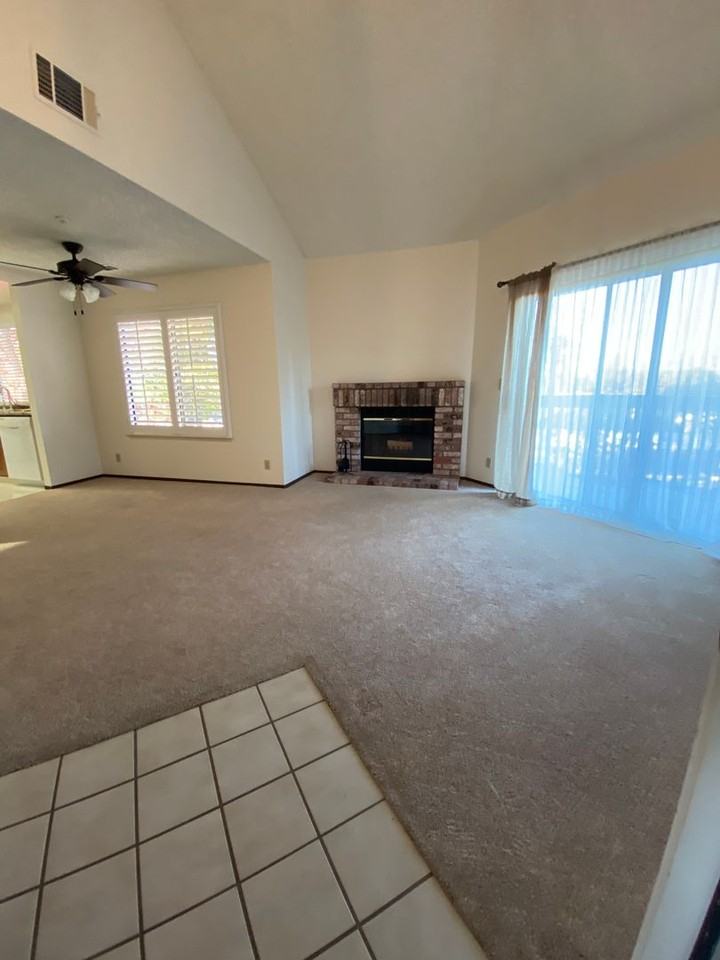 3346 Smoketree Commons Dr - Photo 4 of 23