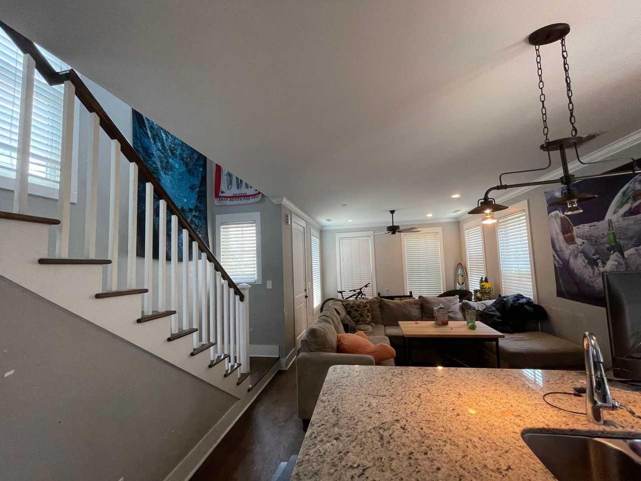 56 America St - Photo 3 of 7