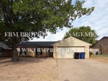 921 Park Place Blvd - Photo 1 of 1