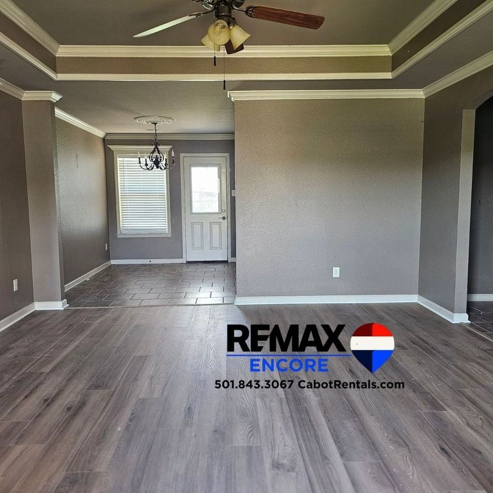 63 Castleton Dr - Photo 2 of 15