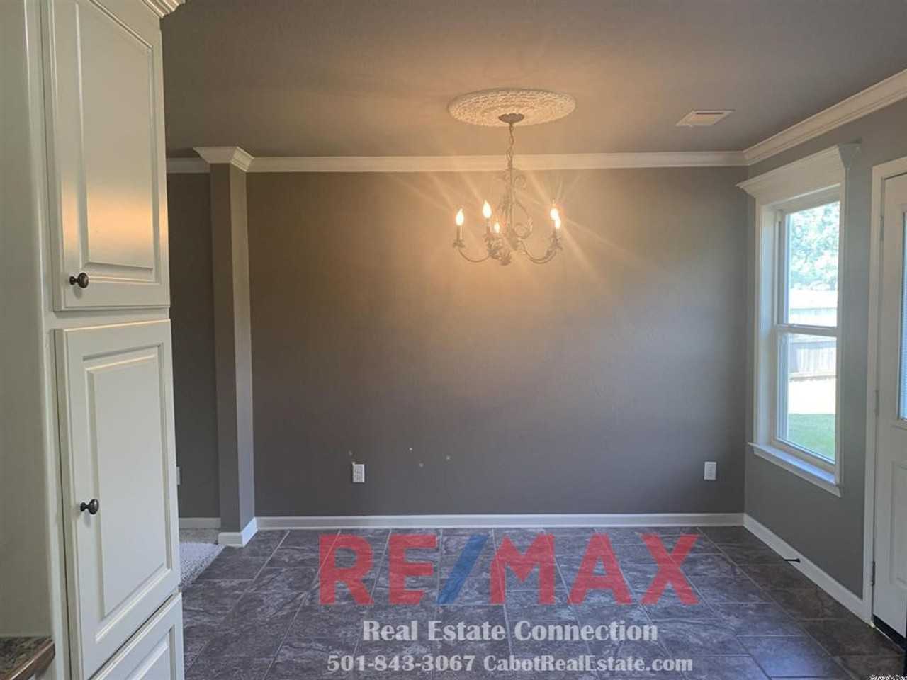 63 Castleton Dr - Photo 6 of 15