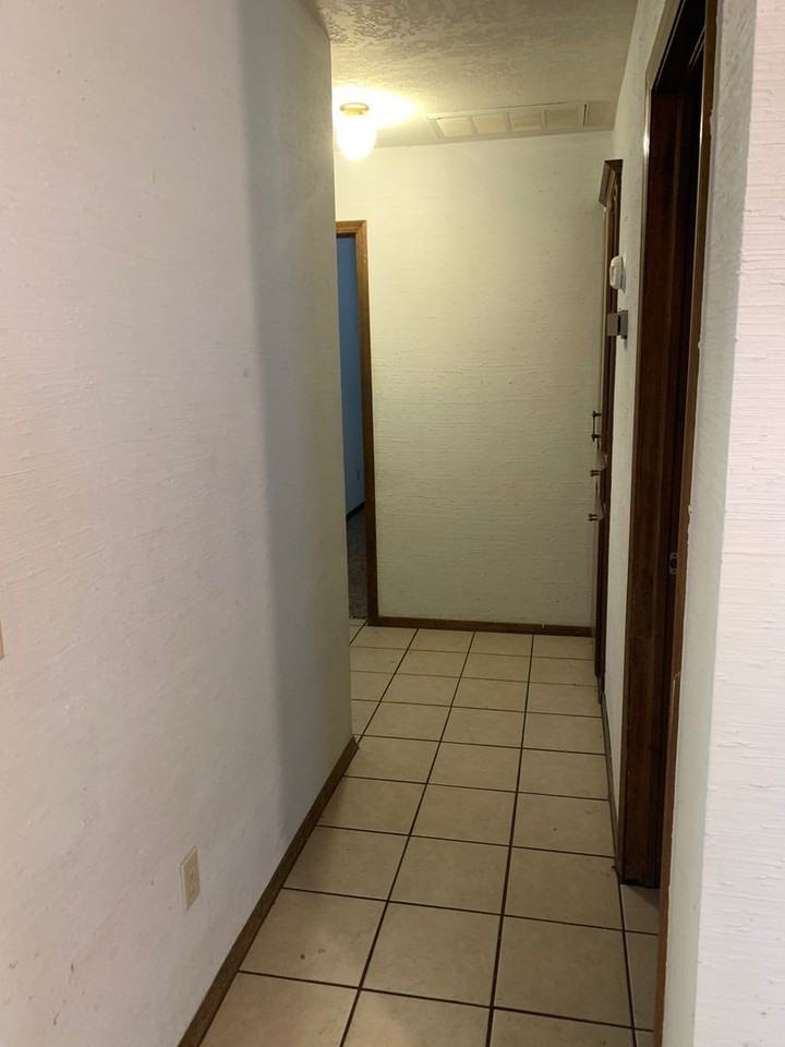 518 Garland Ct - Photo 2 of 20