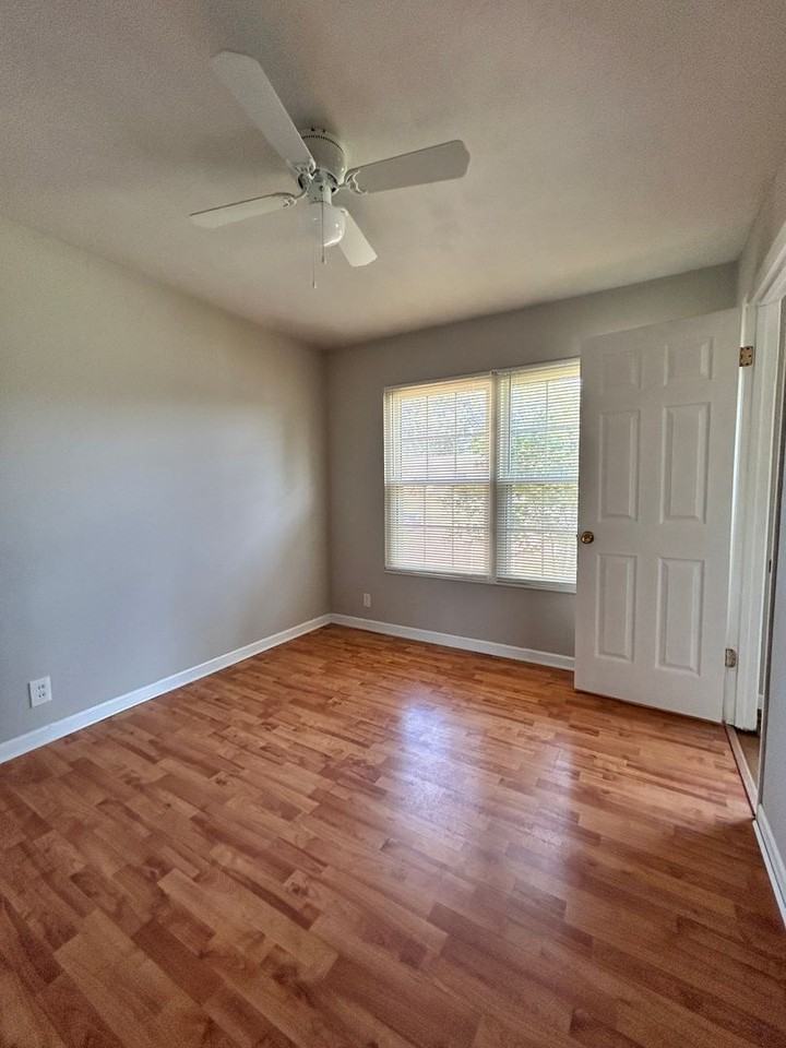 112 Buckley Meadows Dr - Photo 4 of 17