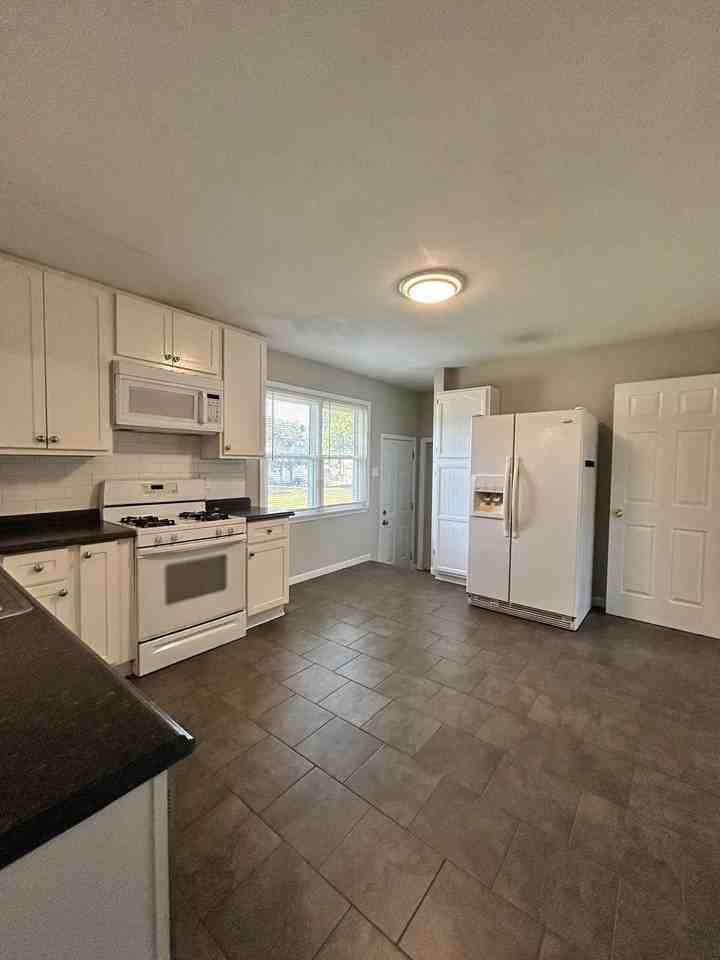 112 Buckley Meadows Dr - Photo 6 of 17