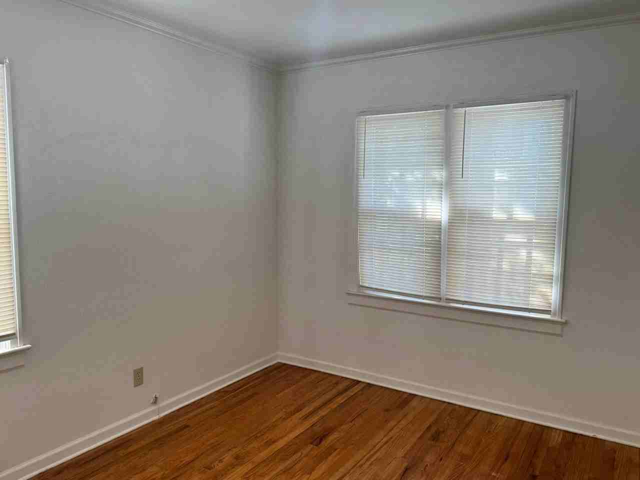 618 E 27th St - Photo 6 of 14
