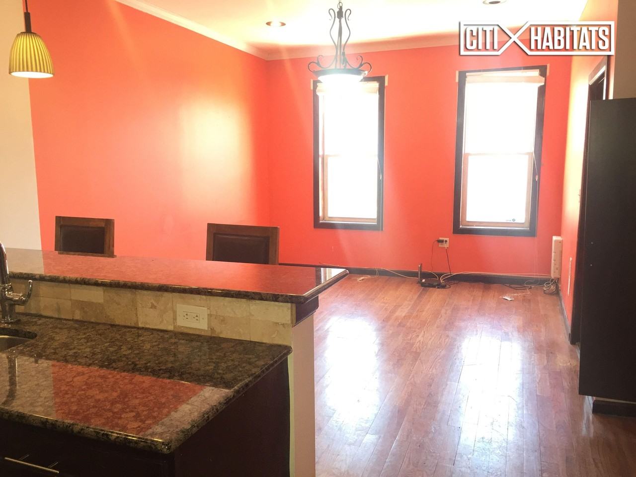 34 Sunnyside Ct #1 - Photo 2 of 5