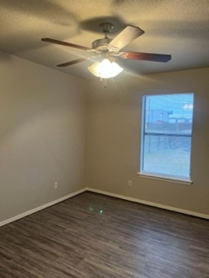 6825 Independence St - Photo 5 of 7