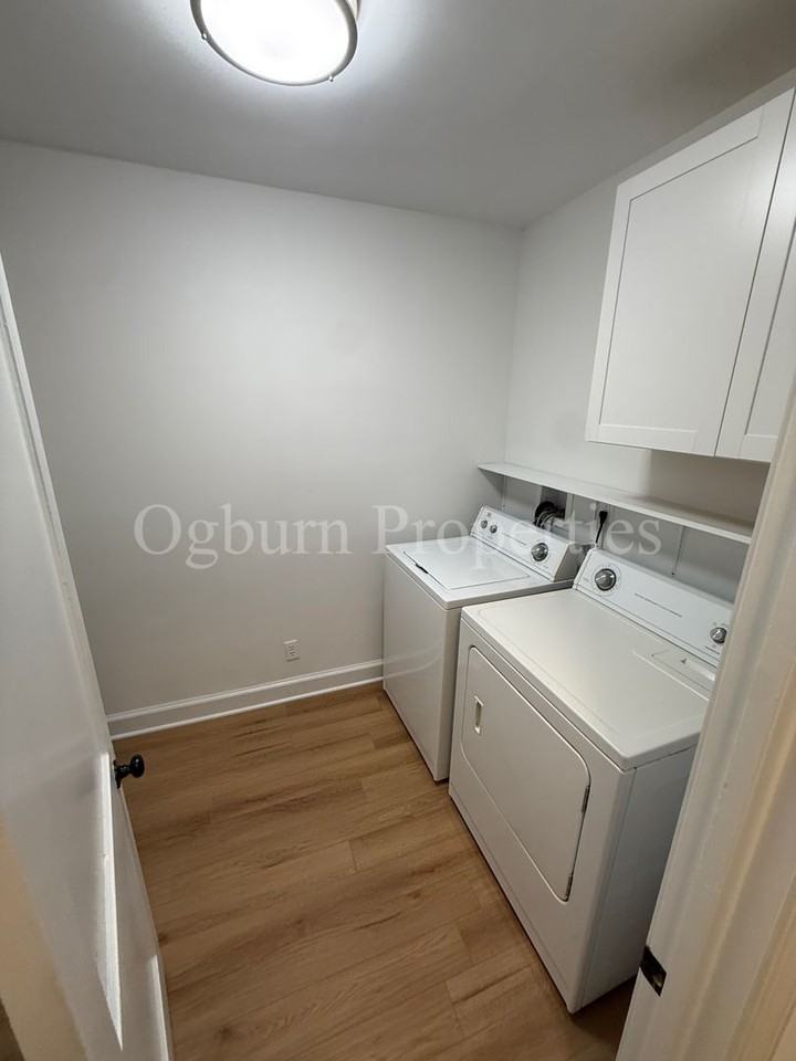 2363 Jefferson Ave - Photo 7 of 12