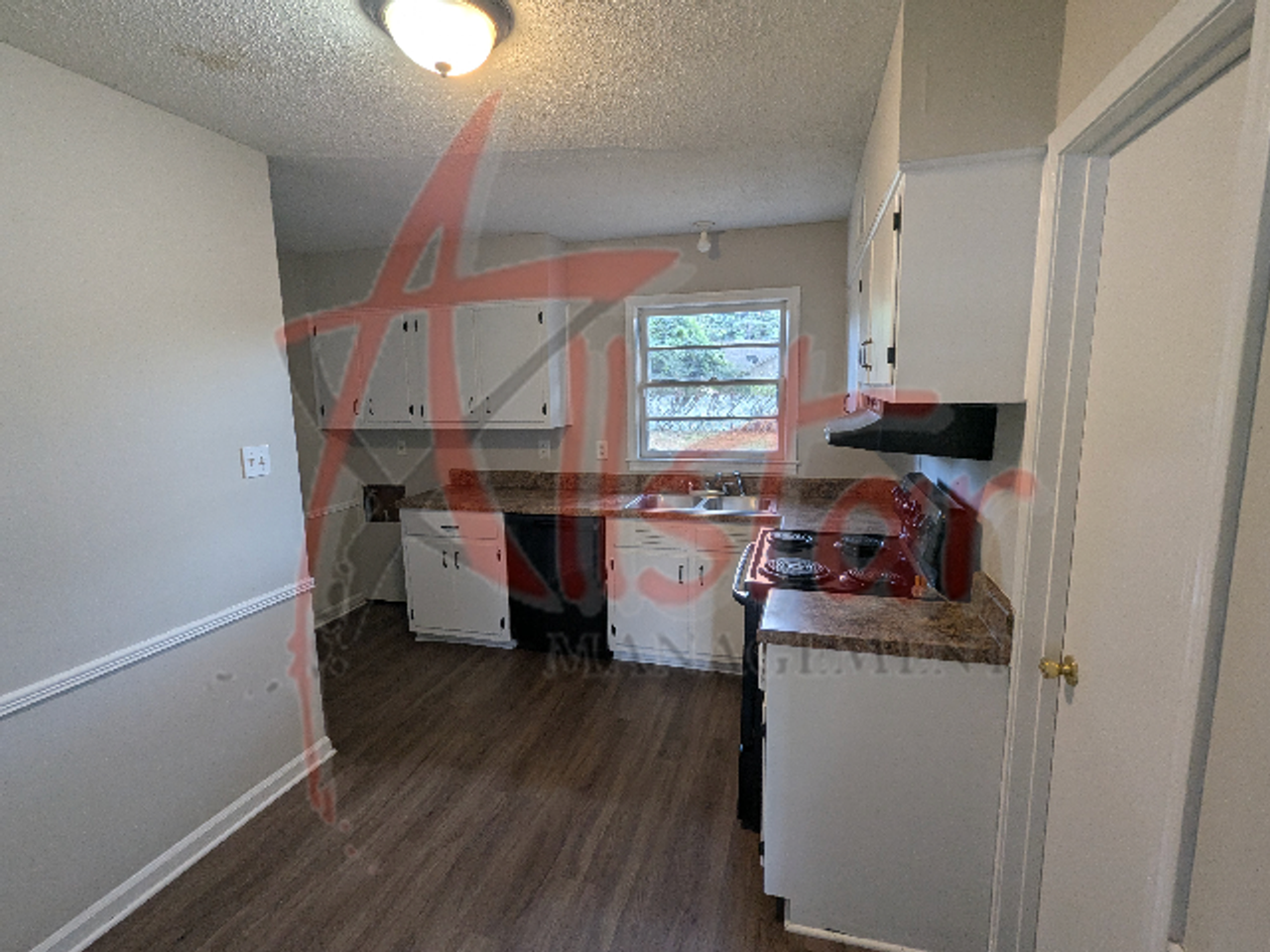 1435 Vicksburg Dr - Photo 4 of 12