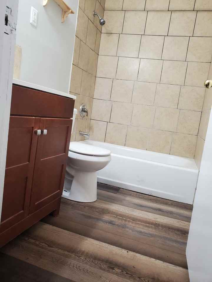 258 Croatan St - Photo 5 of 7