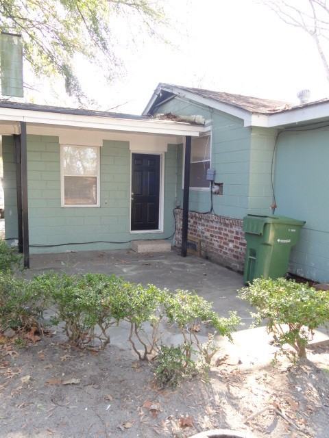 258 Croatan St - Photo 6 of 7