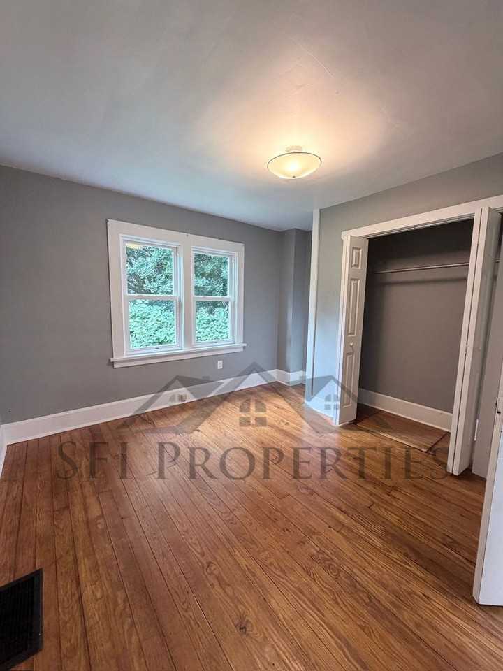 1801 S Lincoln Ave - Photo 6 of 17